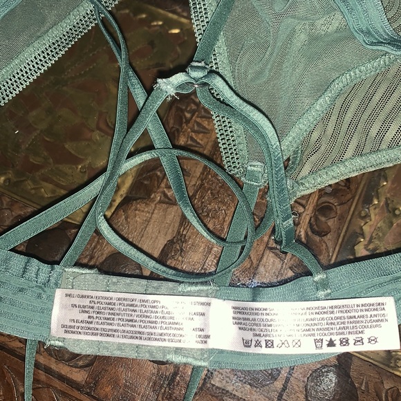 🍀 Secret Possessions ☘️ strappy green dainty bralette - Picture 4 of 6
